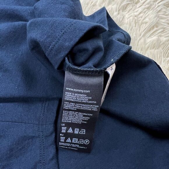Tommy Hilfiger Navy Blue Roll Tab Sleeve Top Size Medium - Picture 8 of 8